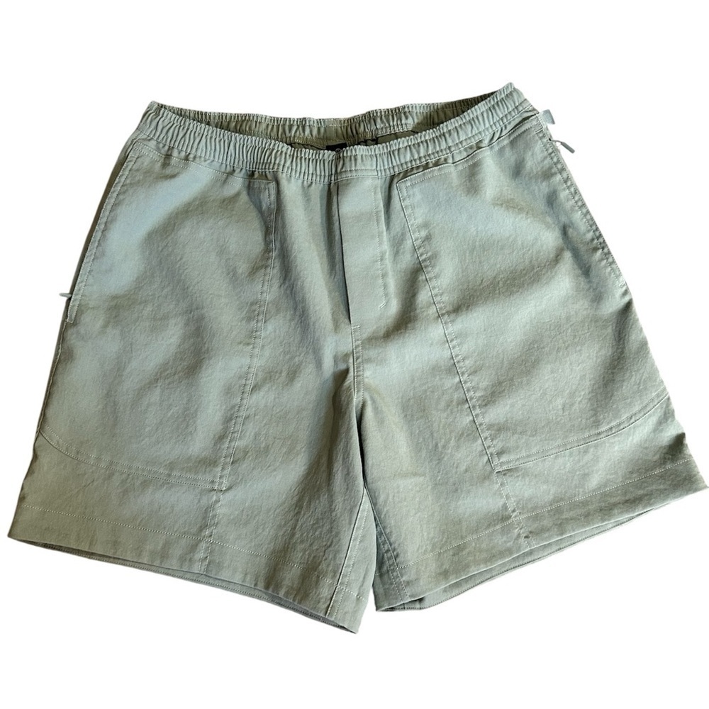 Excellent like new condition Lululemon Relaxed fit pull on short.